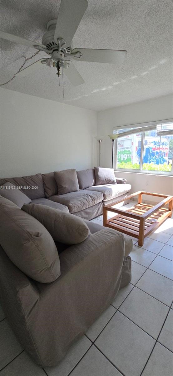 1001 SE 16th St # 1, Fort Lauderdale FL 33316