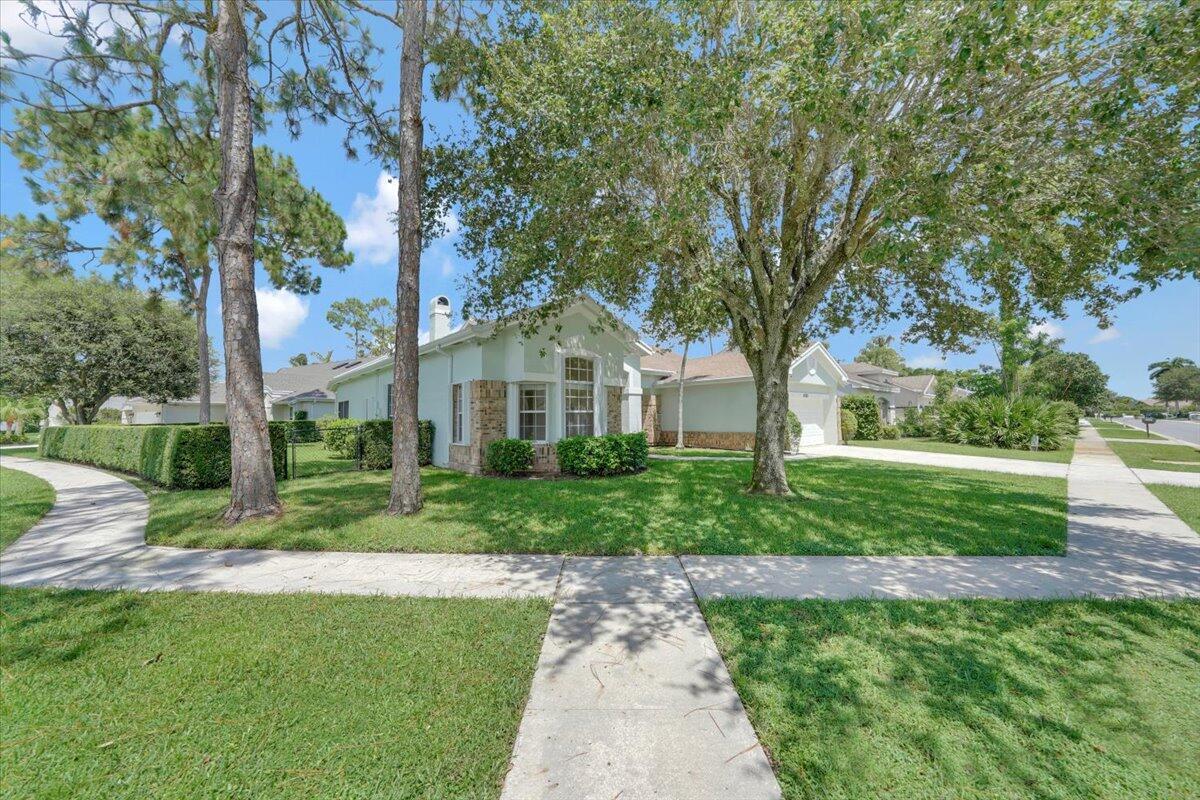 1040 WILD CHERRY Lane — Photo 4