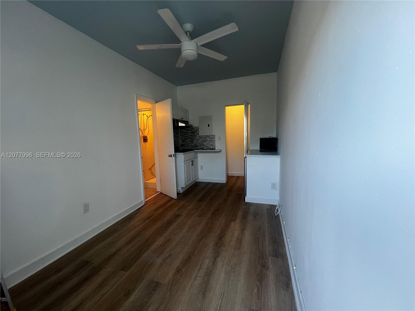 1455 Michigan Ave # 9 — Photo 2