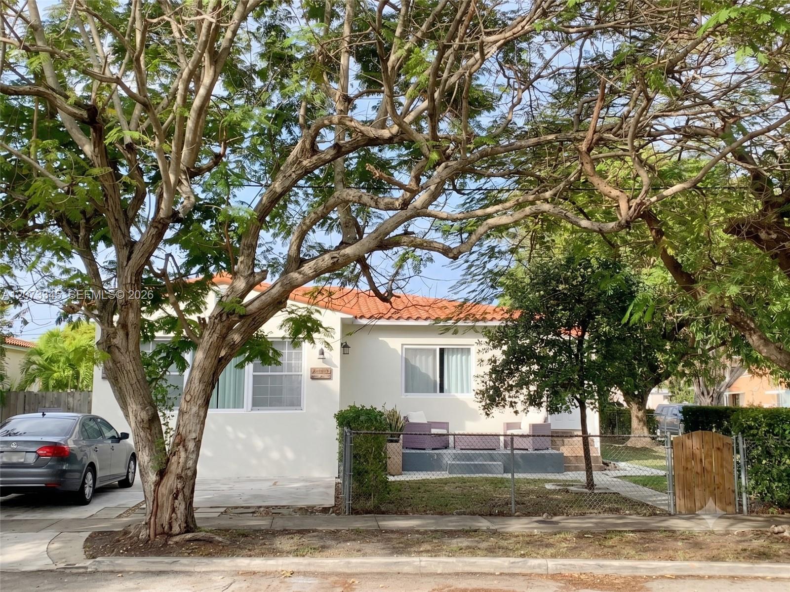 811 SW 11th St # 811 — Photo 2