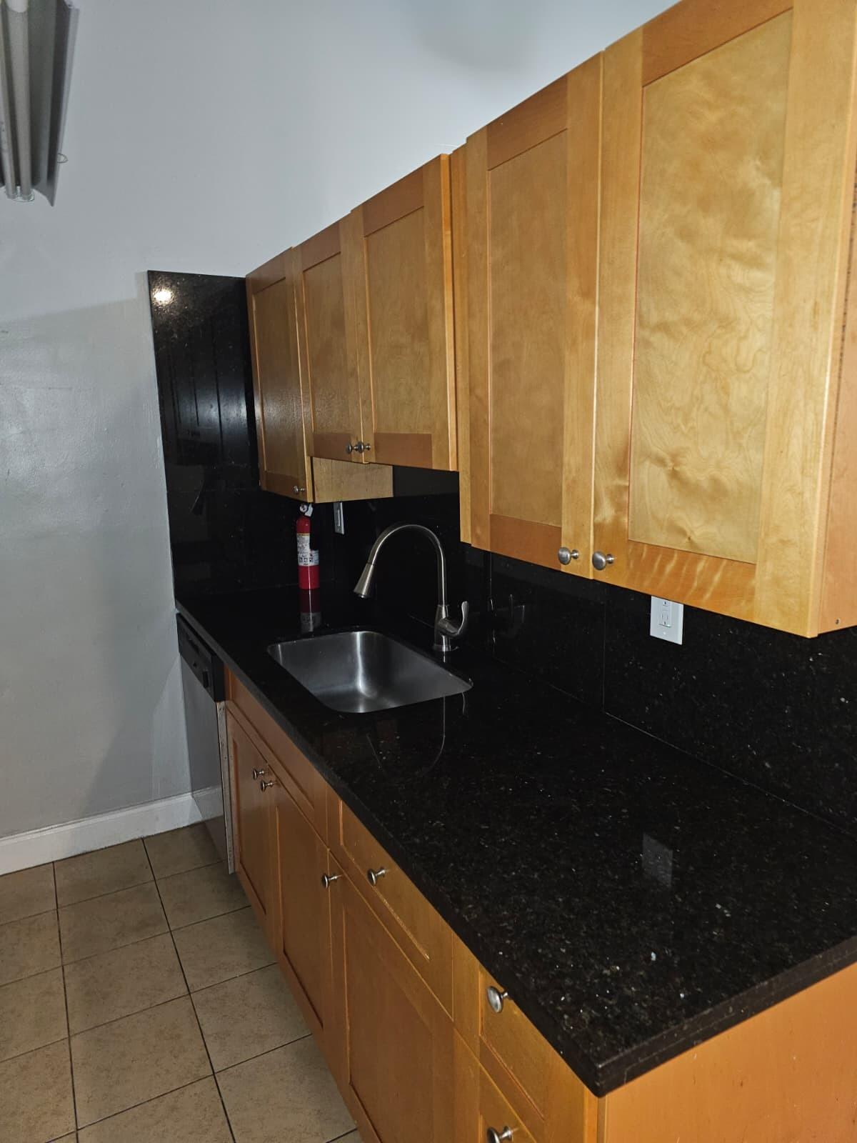 4552 NW 185TH Street — Photo 5