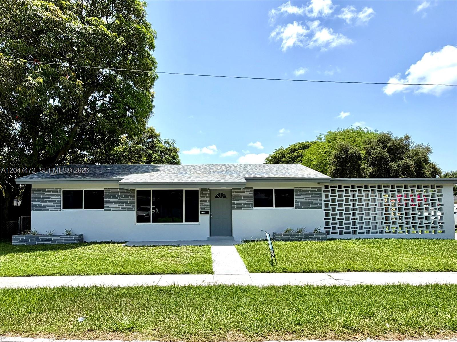 2150 N 66th Ave, Hollywood FL 33024