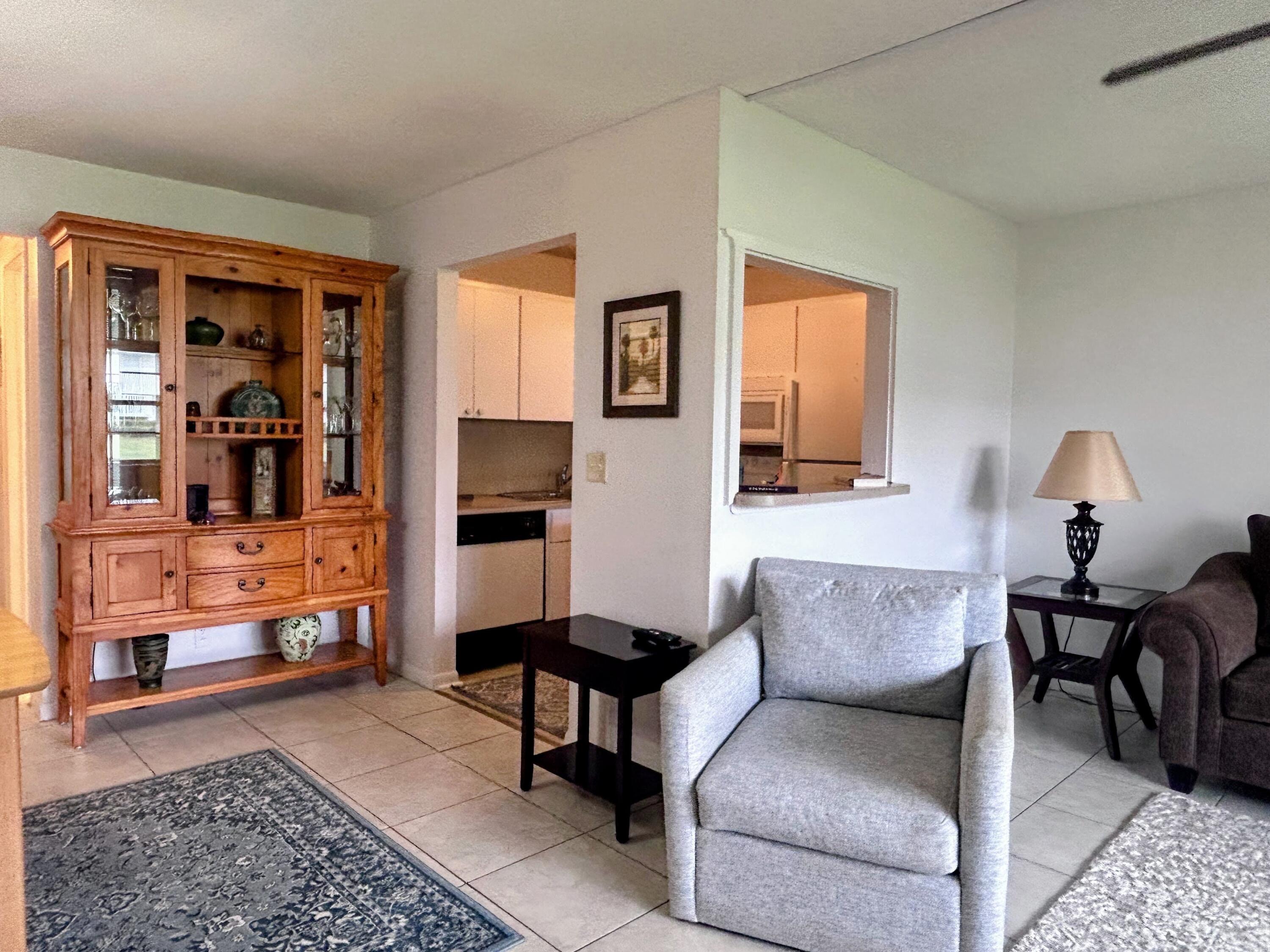 680 W Horizons W # 103 — Photo 3