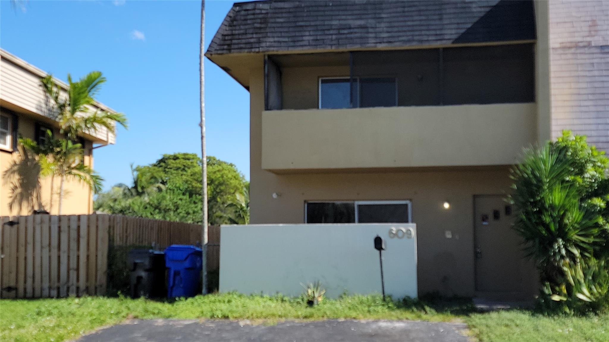 609 SW 79th Terrace, North Lauderdale FL 33068