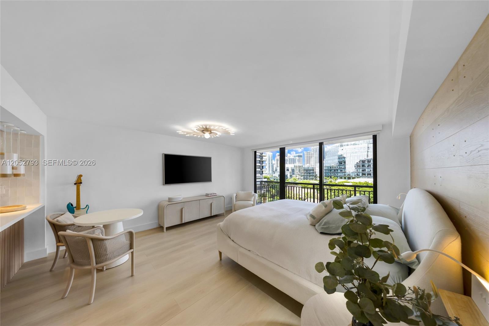 540 Brickell Key Dr # 809 — Photo 2