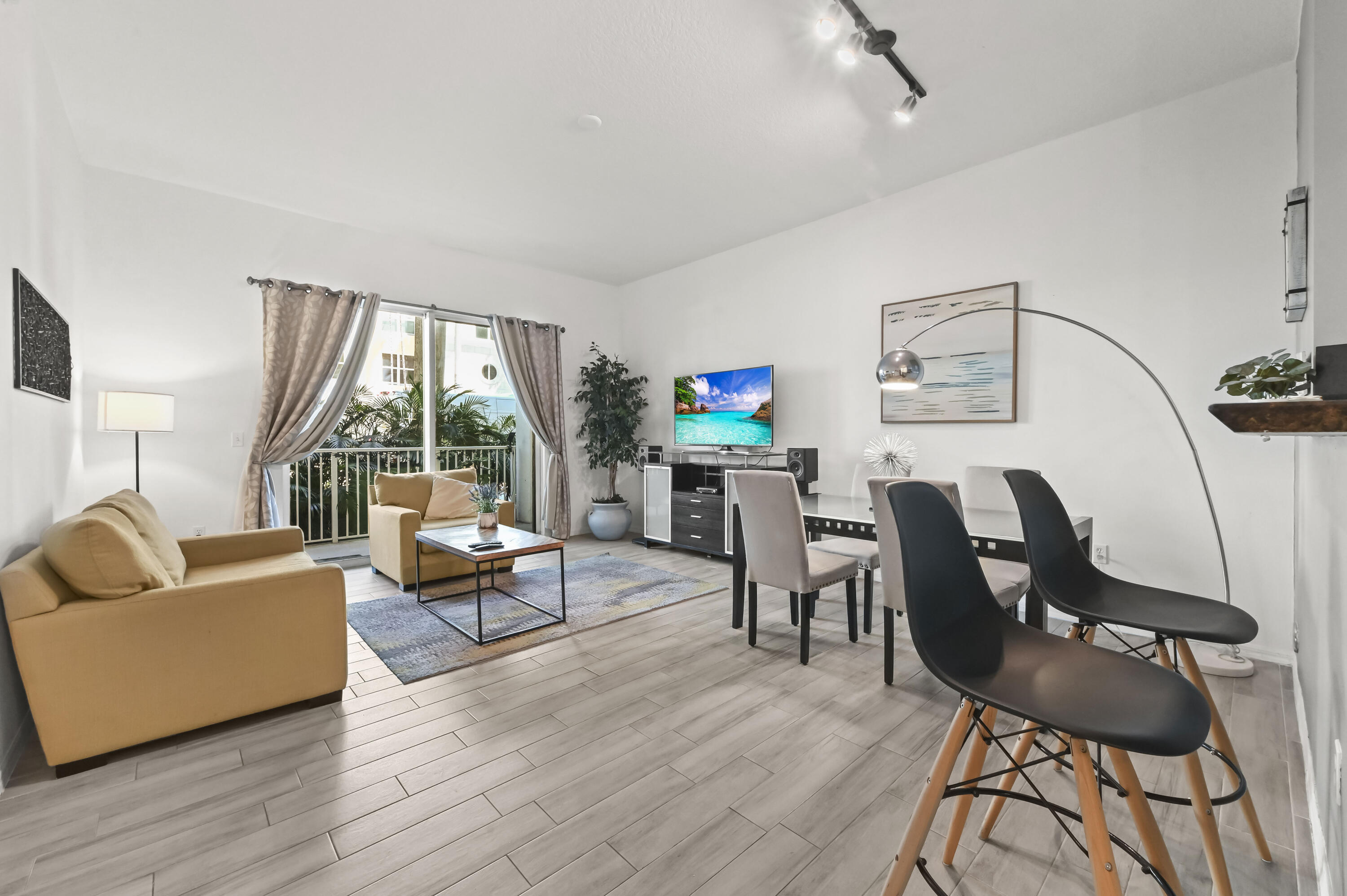 804 E Windward Way # 122, Lantana FL 33462