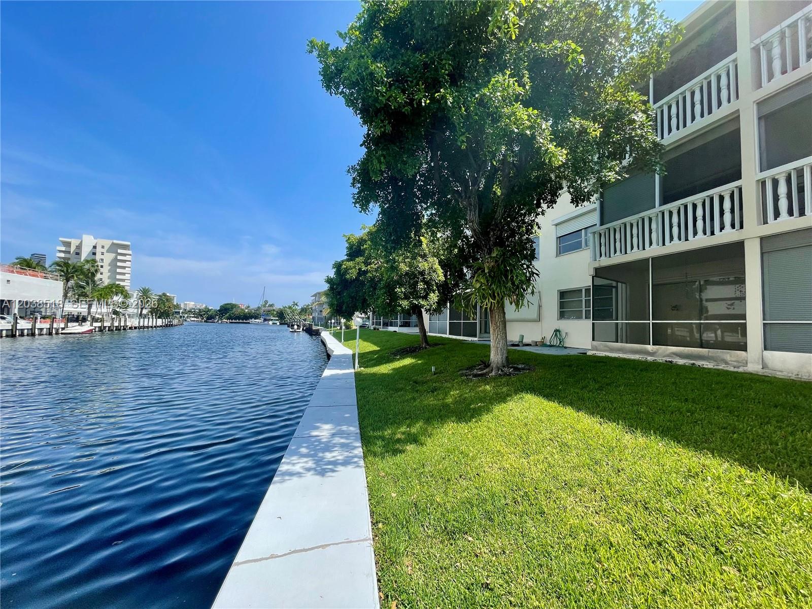 450 Paradise Isle Blvd # 205, Hallandale Beach FL 33009