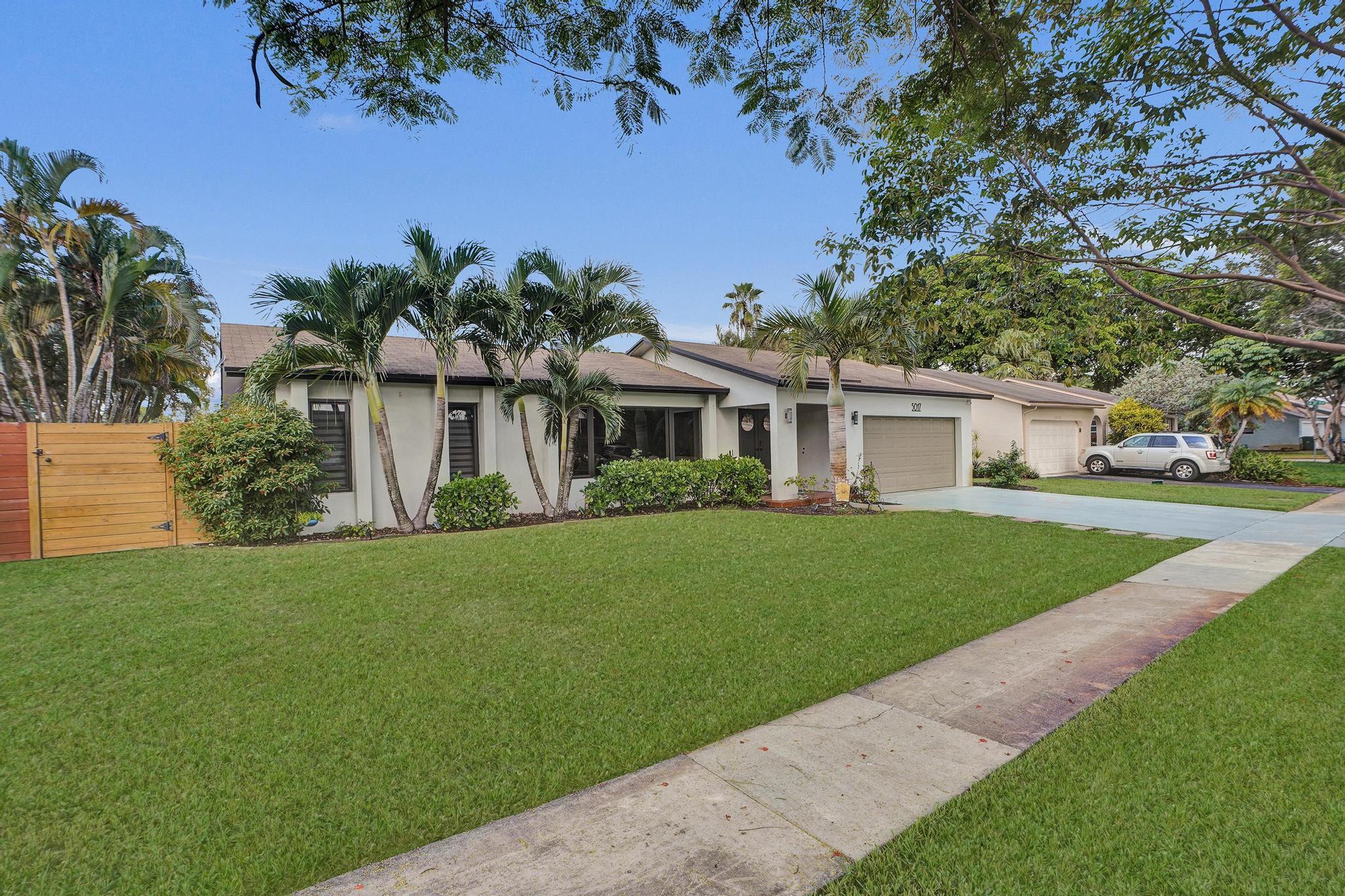 5017 SW 87TH Avenue — Photo 5