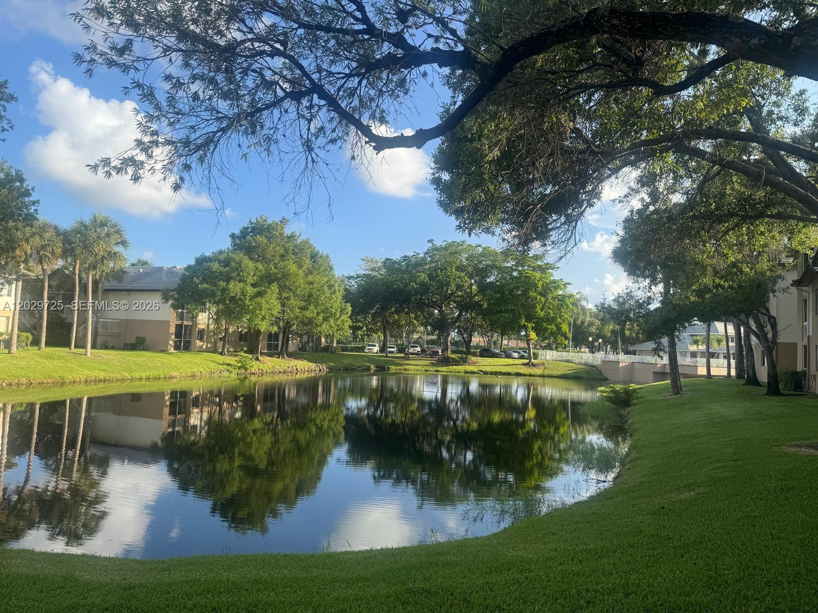 9811 Westview Dr # 913, Coral Springs FL 33076