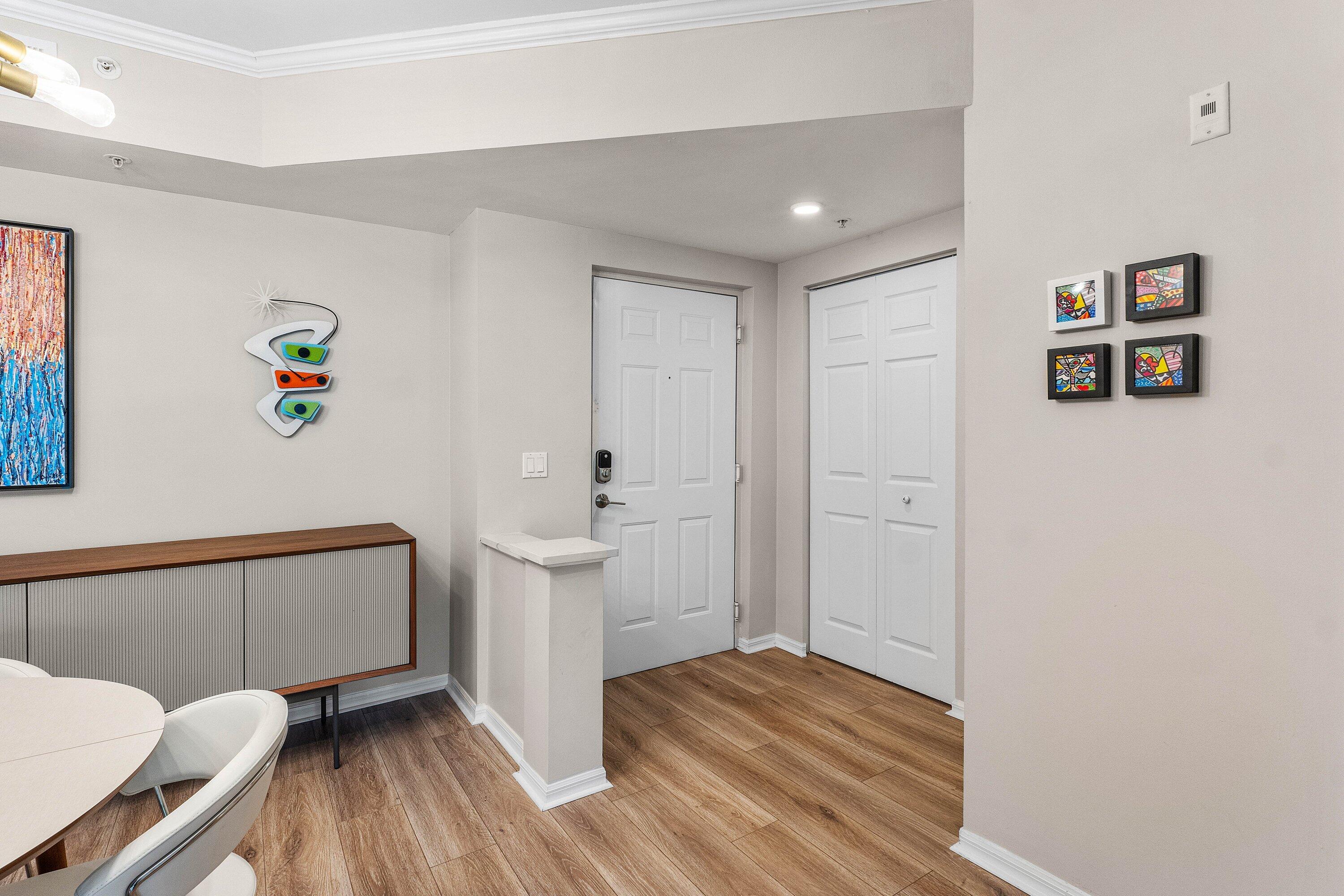 1210 TUSCANY Way — Photo 2