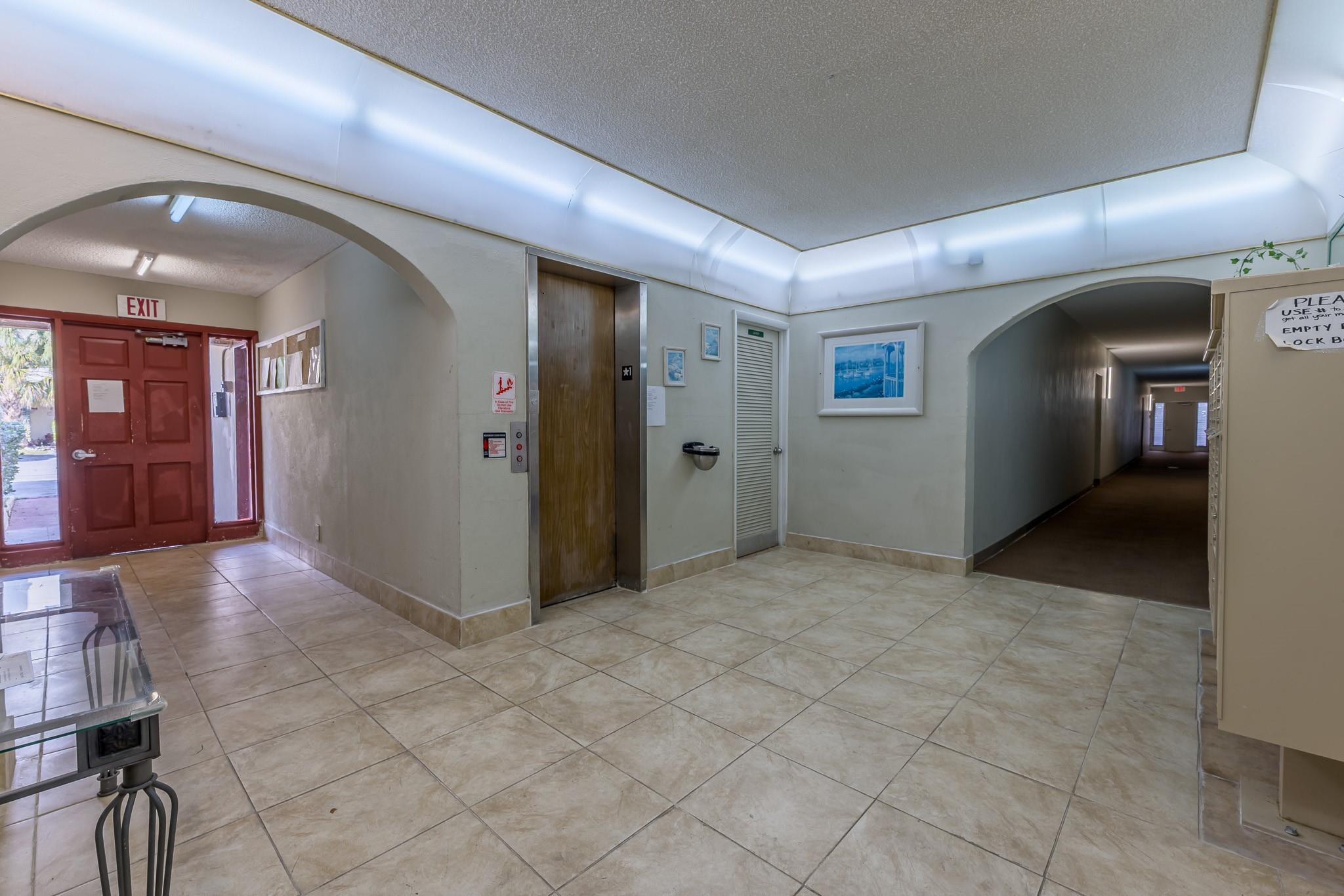 4047 NW 16TH Street # 307 — Photo 2