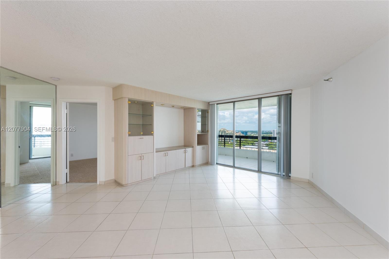 3500 MYSTIC POINTE DR # 2202 — Photo 5