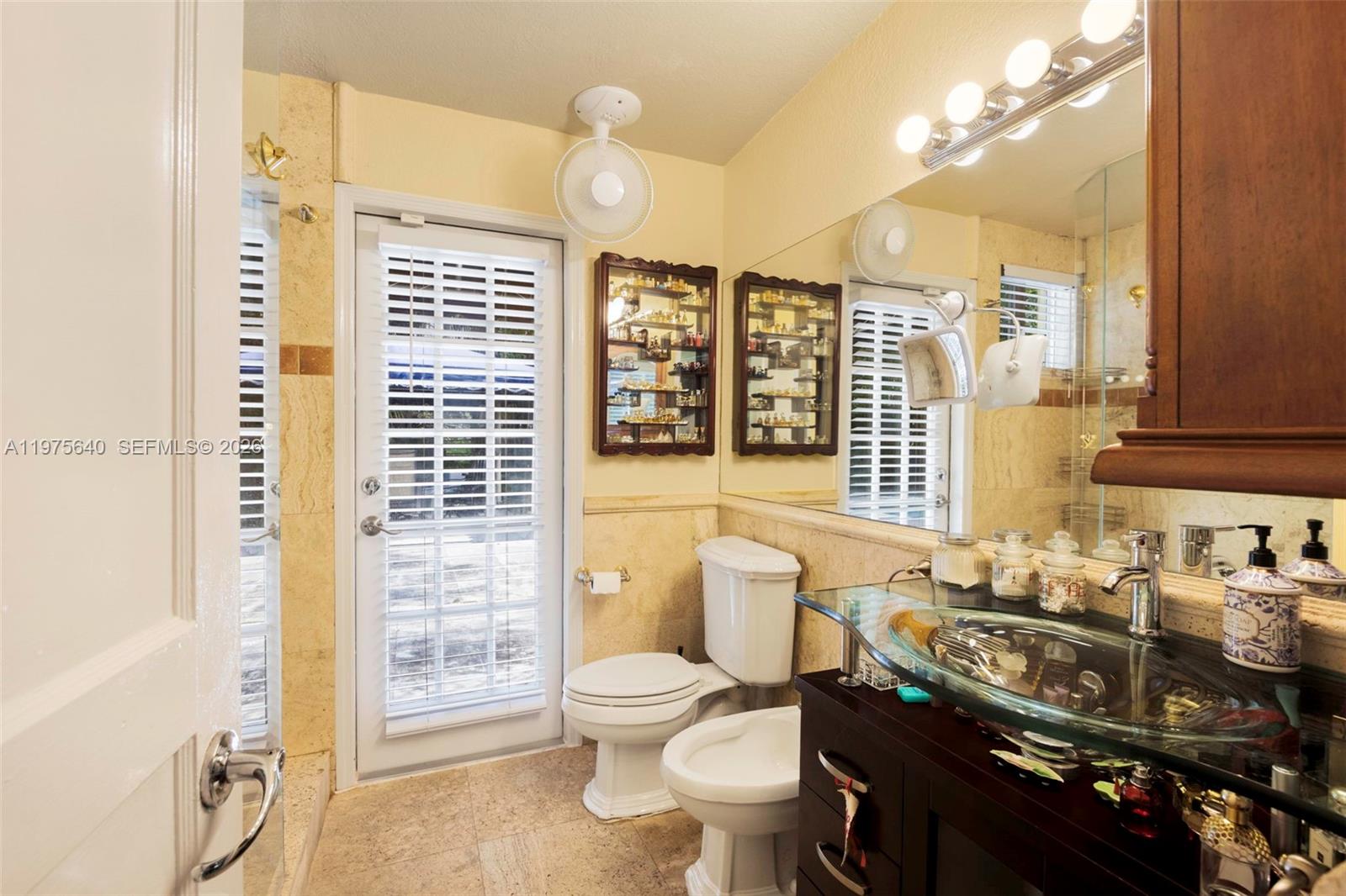 1645 S Bayshore Dr View 10