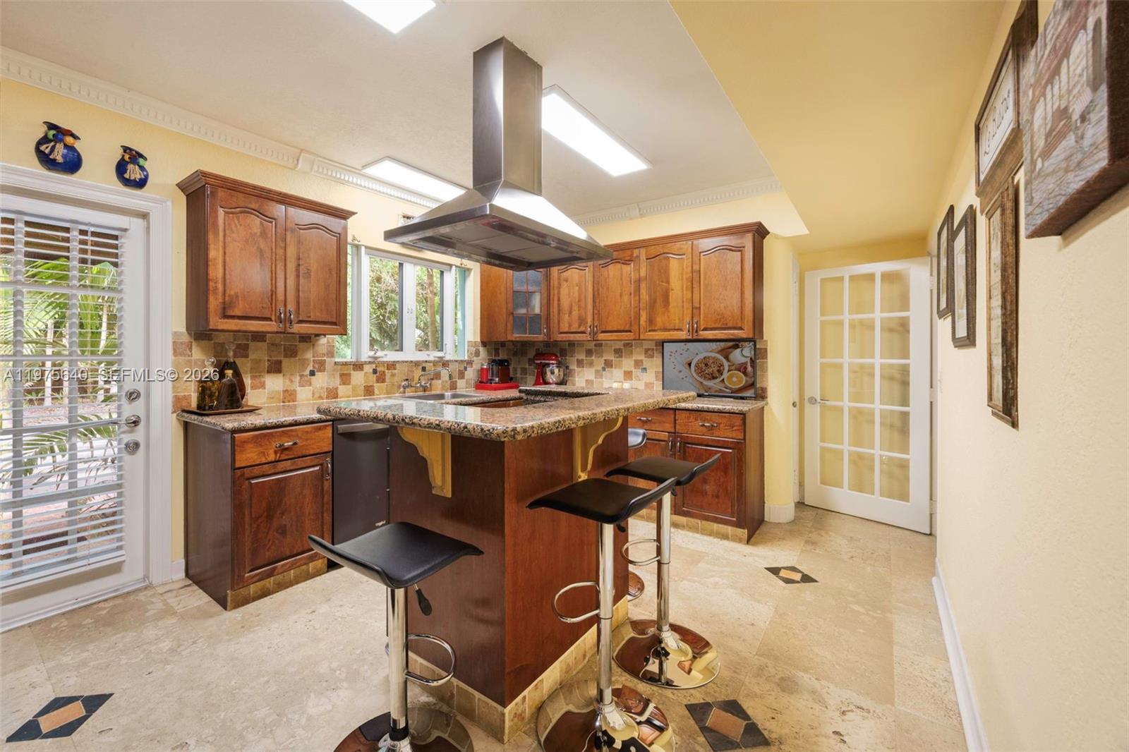 1645 S Bayshore Dr View 14