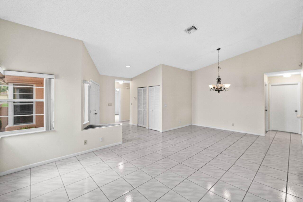 10001 Country Brook Road — Photo 4