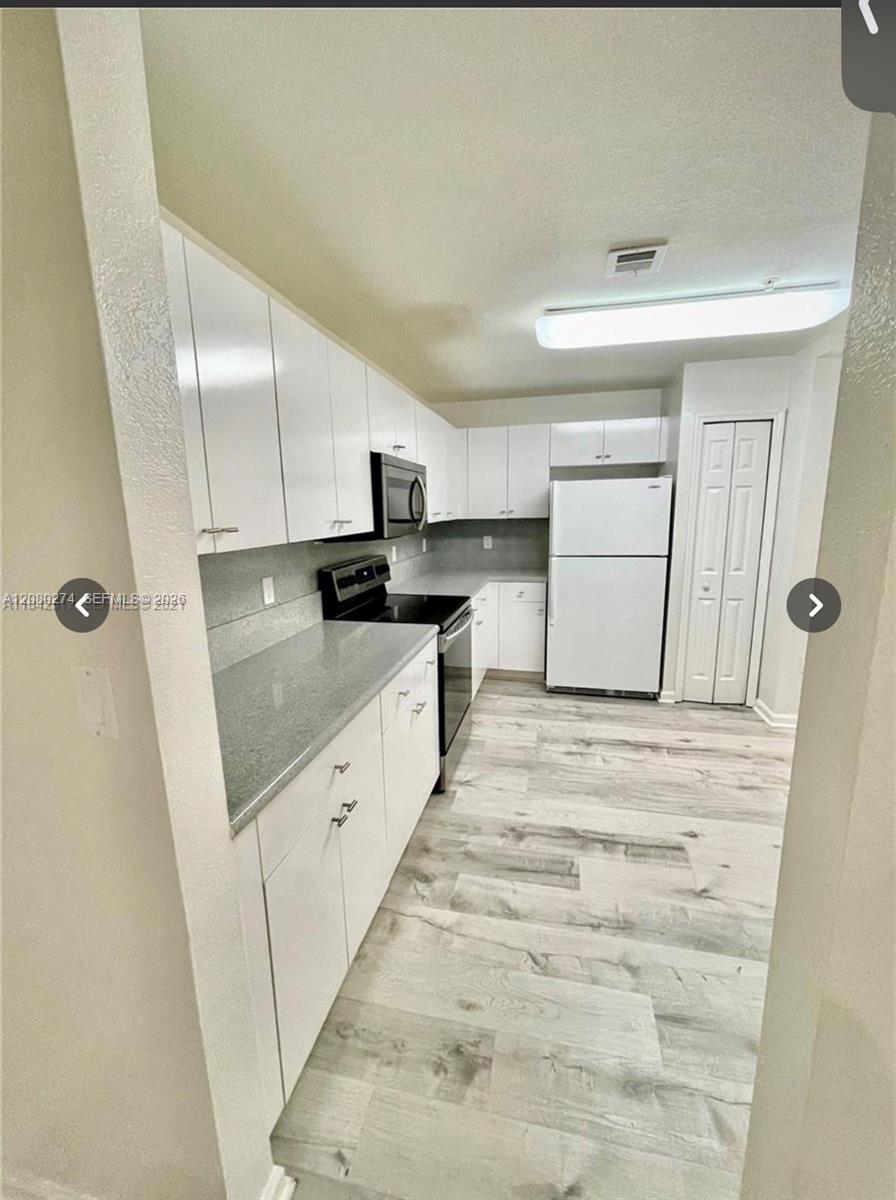 10902 NW 83 St # 219 — Photo 3