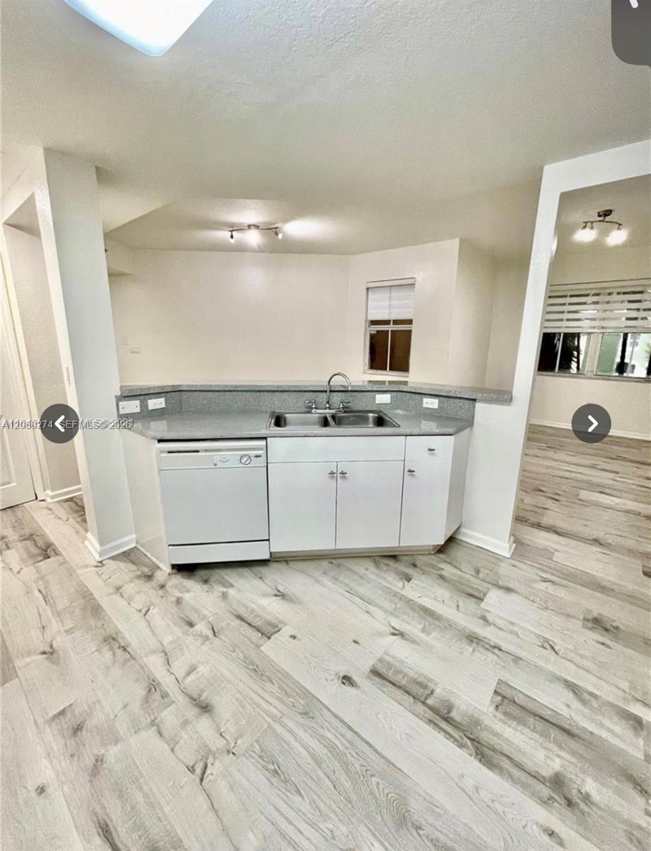 10902 NW 83 St # 219 — Photo 4