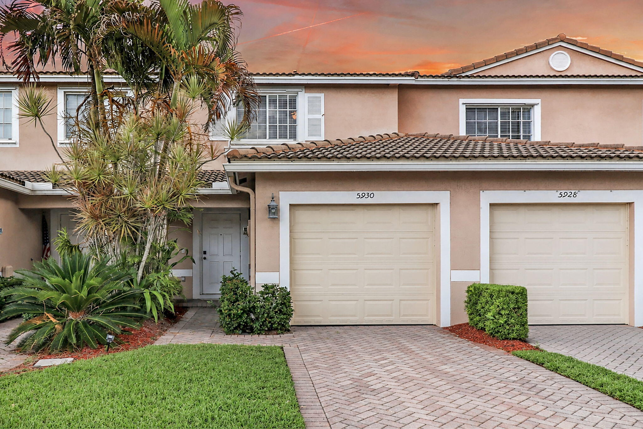 5930 ROYAL Way, Tamarac FL 33321