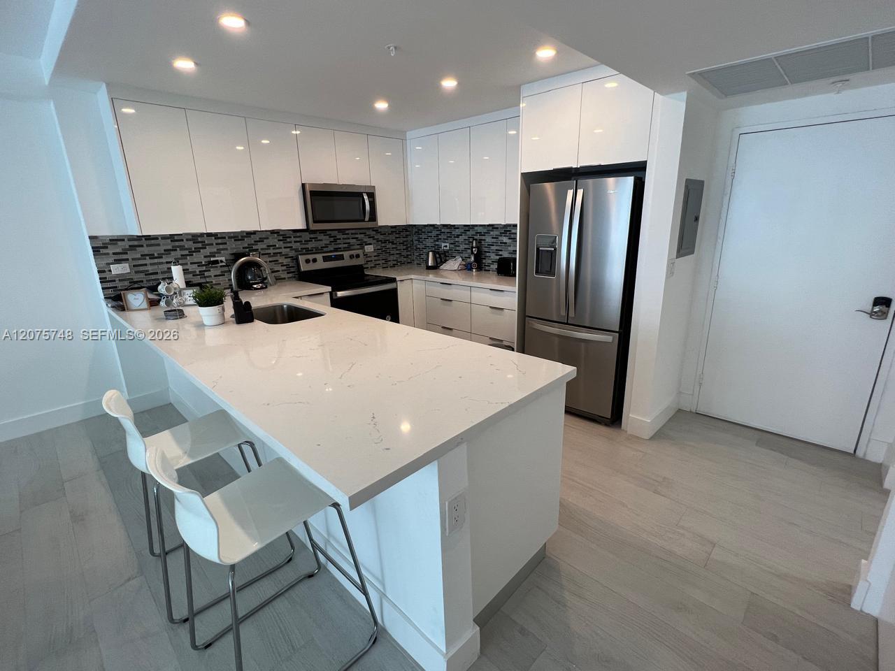 5601 Collins Ave # 412A, Miami Beach FL 33140