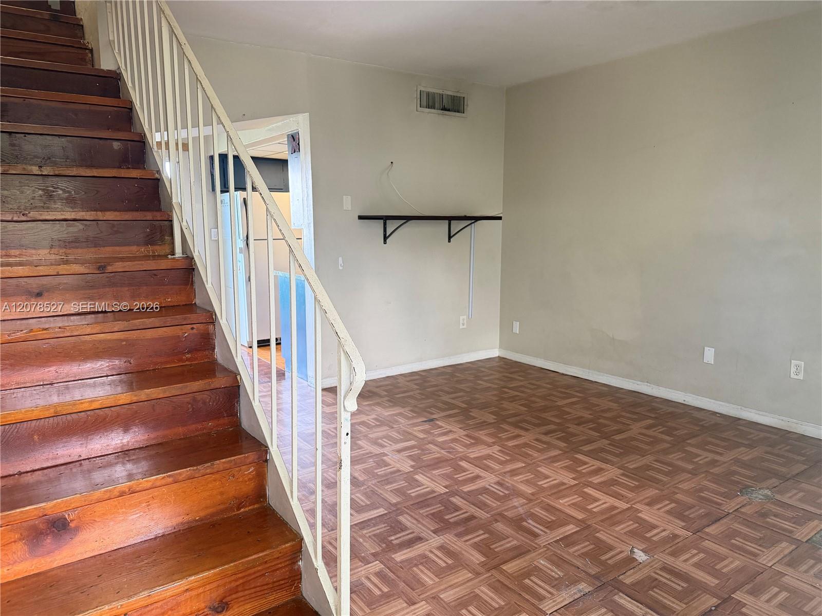 701 S Royal Poinciana Blvd # 12 — Photo 3