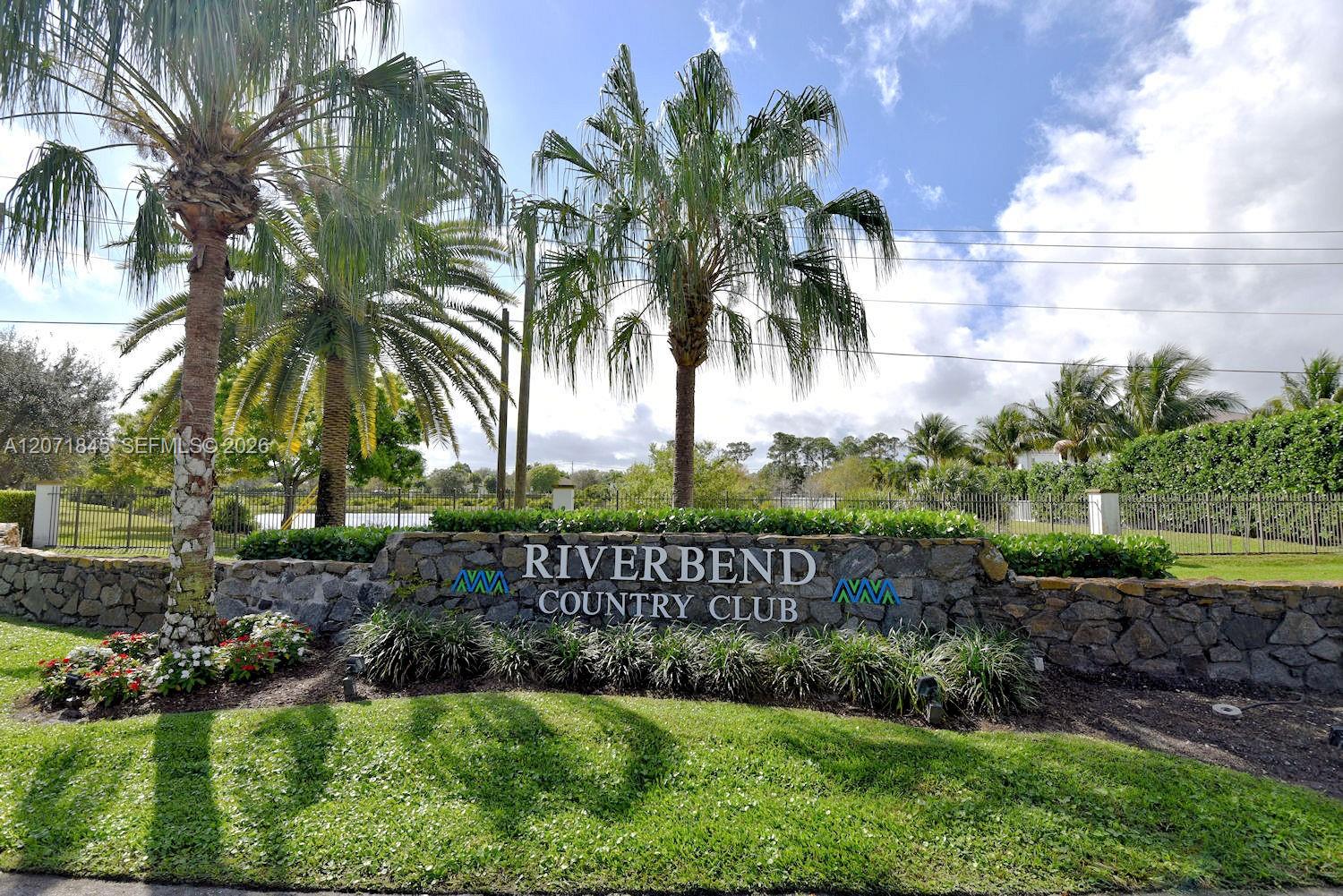 18459 SE Wood Haven Ln # J, Jupiter FL 33469