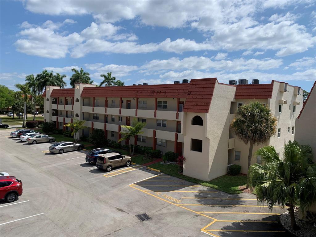 8080 N Sunrise Lakes N # 303, Sunrise FL 33322