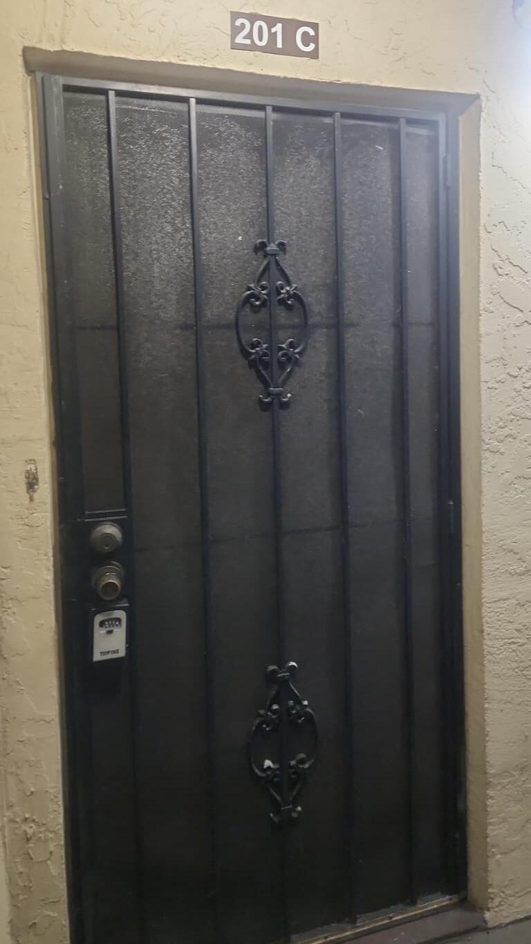 6555 W Broward Boulevard # 201, Plantation FL 33317
