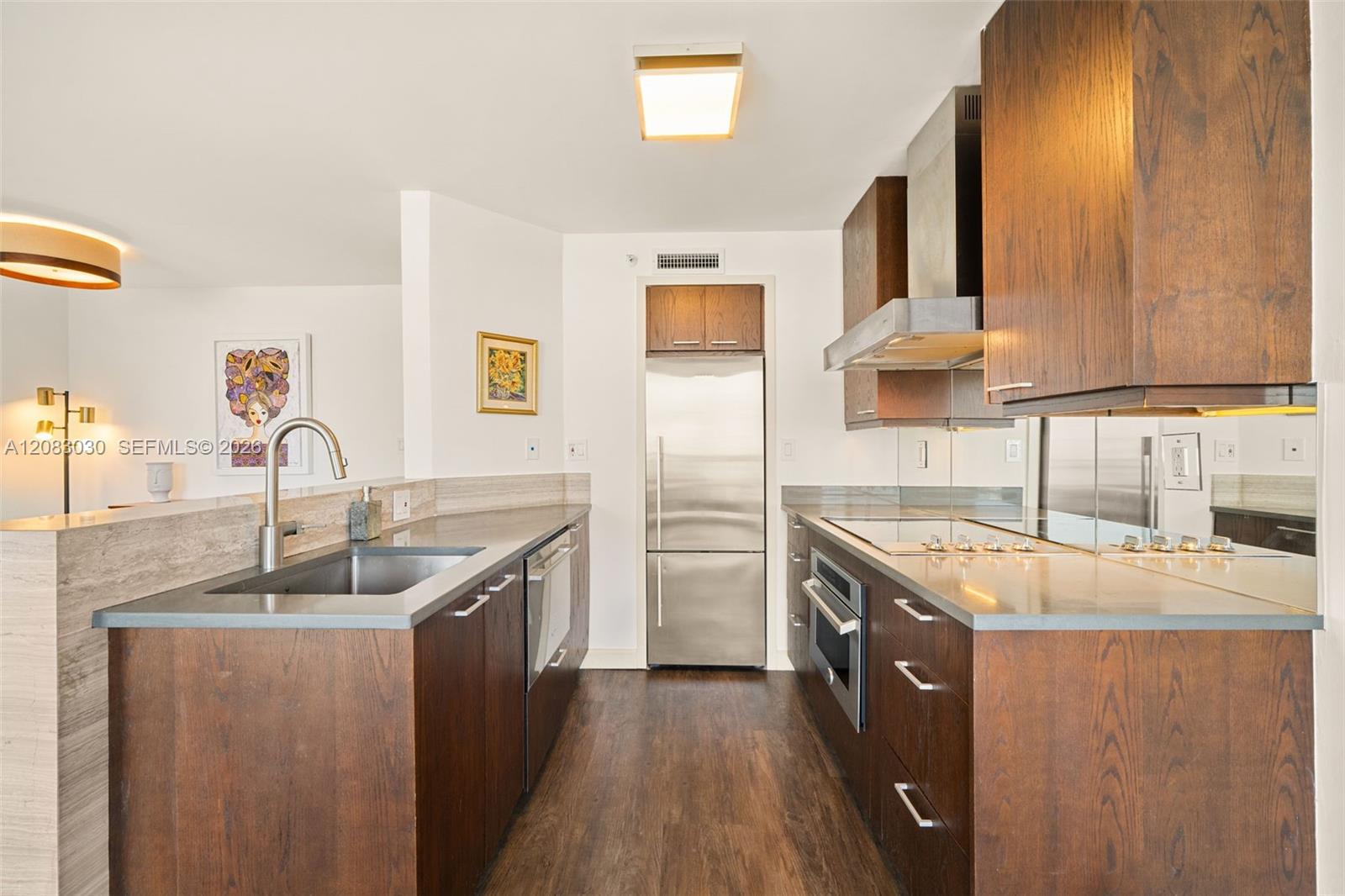 1688 West Ave # 806 — Photo 4