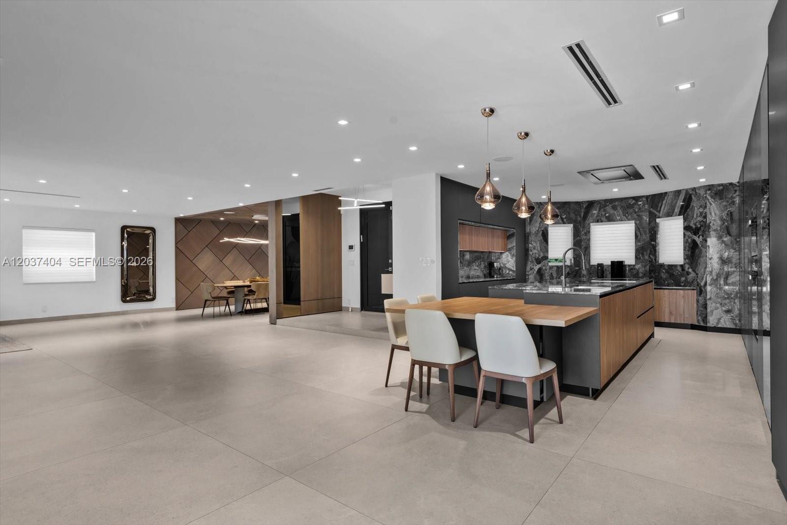431 Layne Blvd View 10