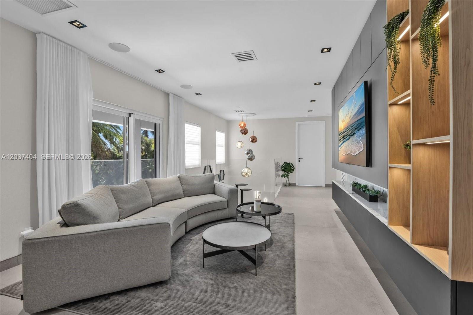 431 Layne Blvd View 14