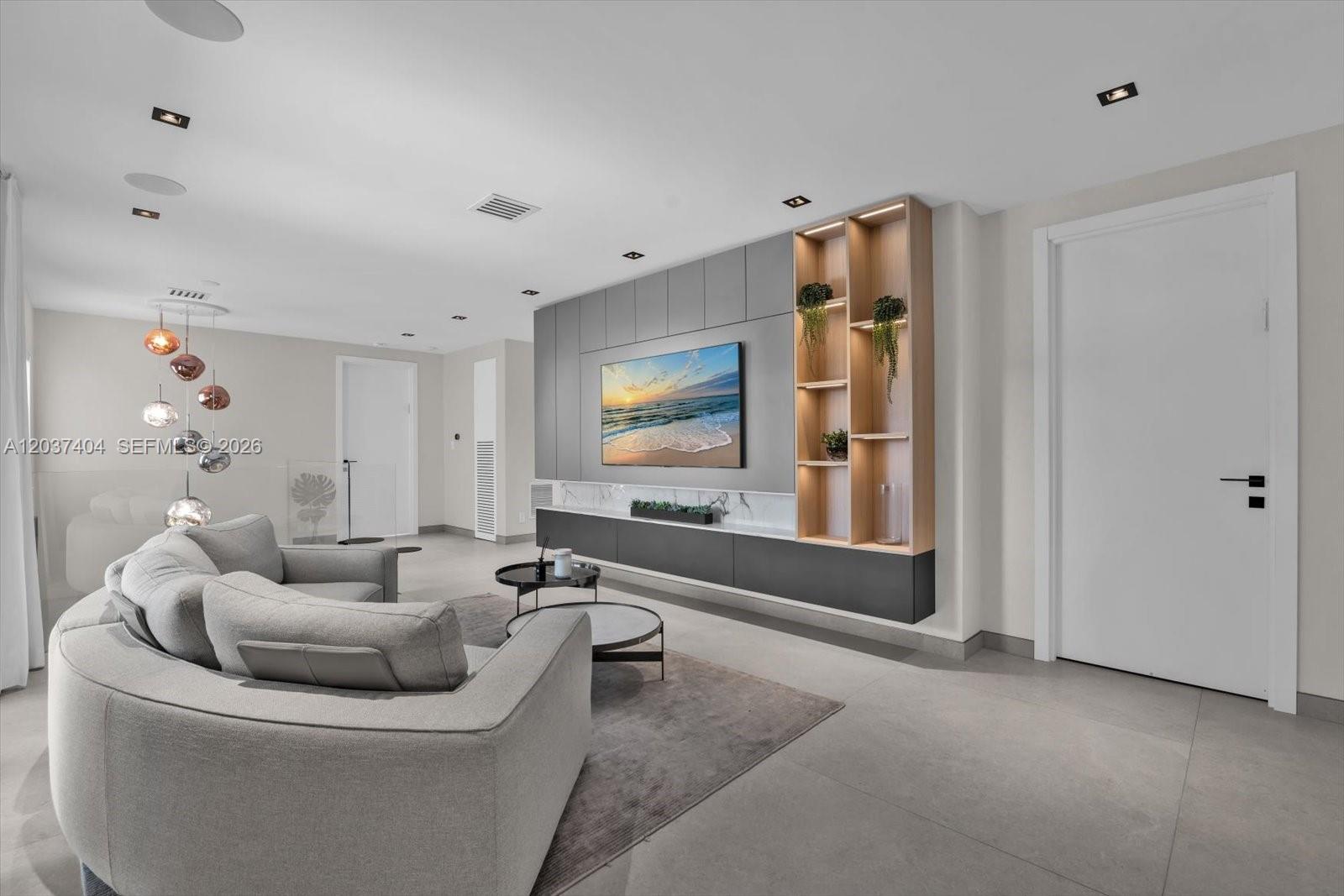 431 Layne Blvd View 15