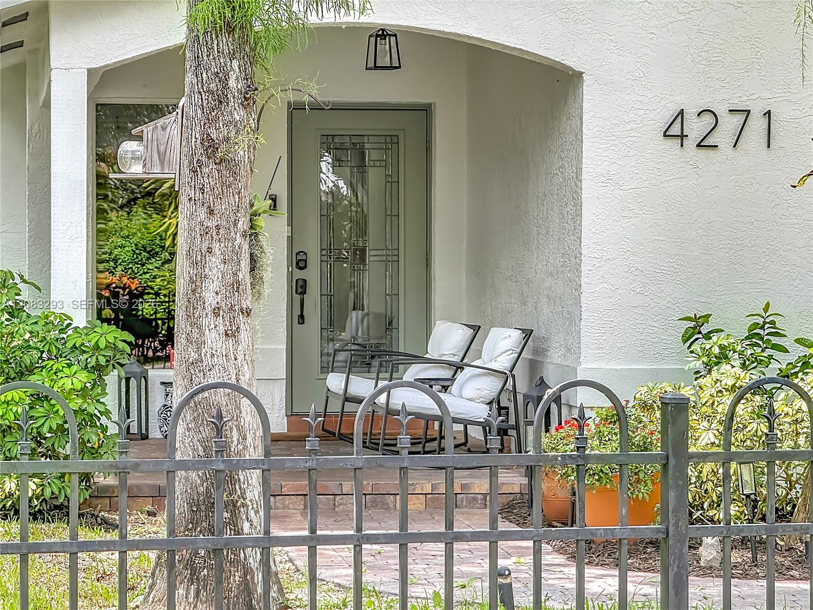4271 NW 20th Ave — Photo 4