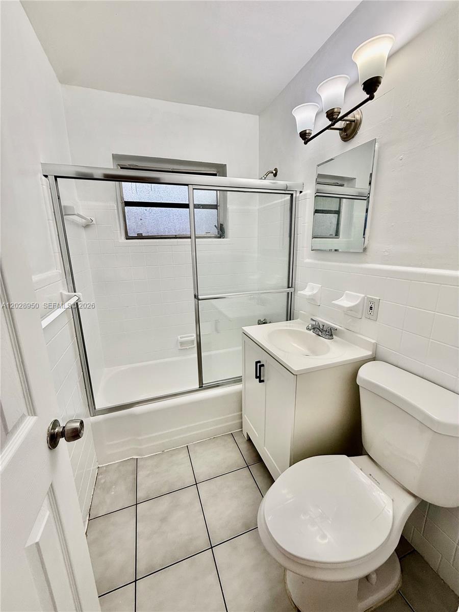 717 SW 13th Ave # 2 — Photo 4