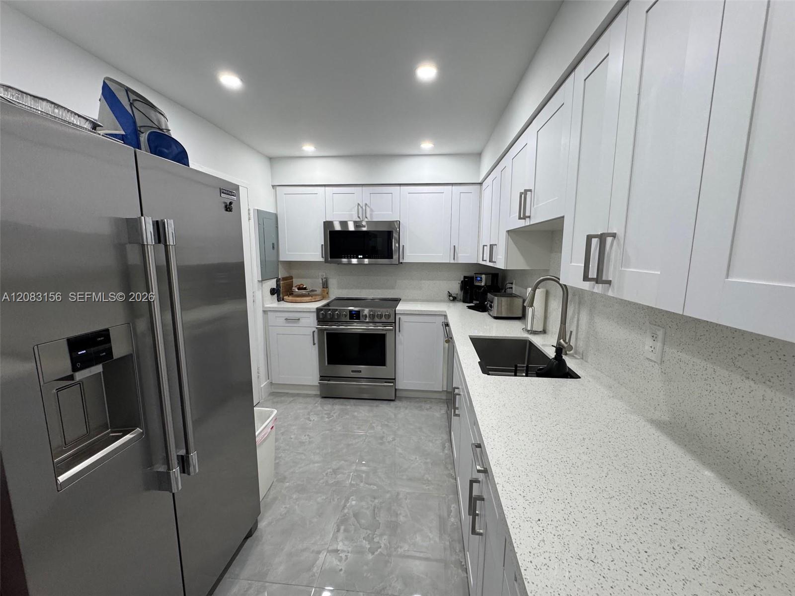 9225 Collins Ave # 504 — Photo 4