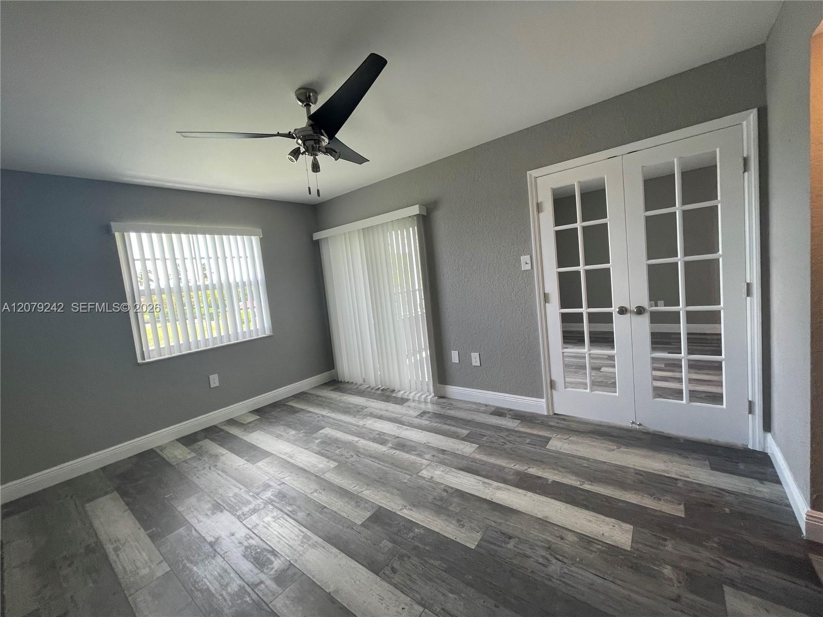 2803 N Oakland Forest Dr # 206 — Photo 5
