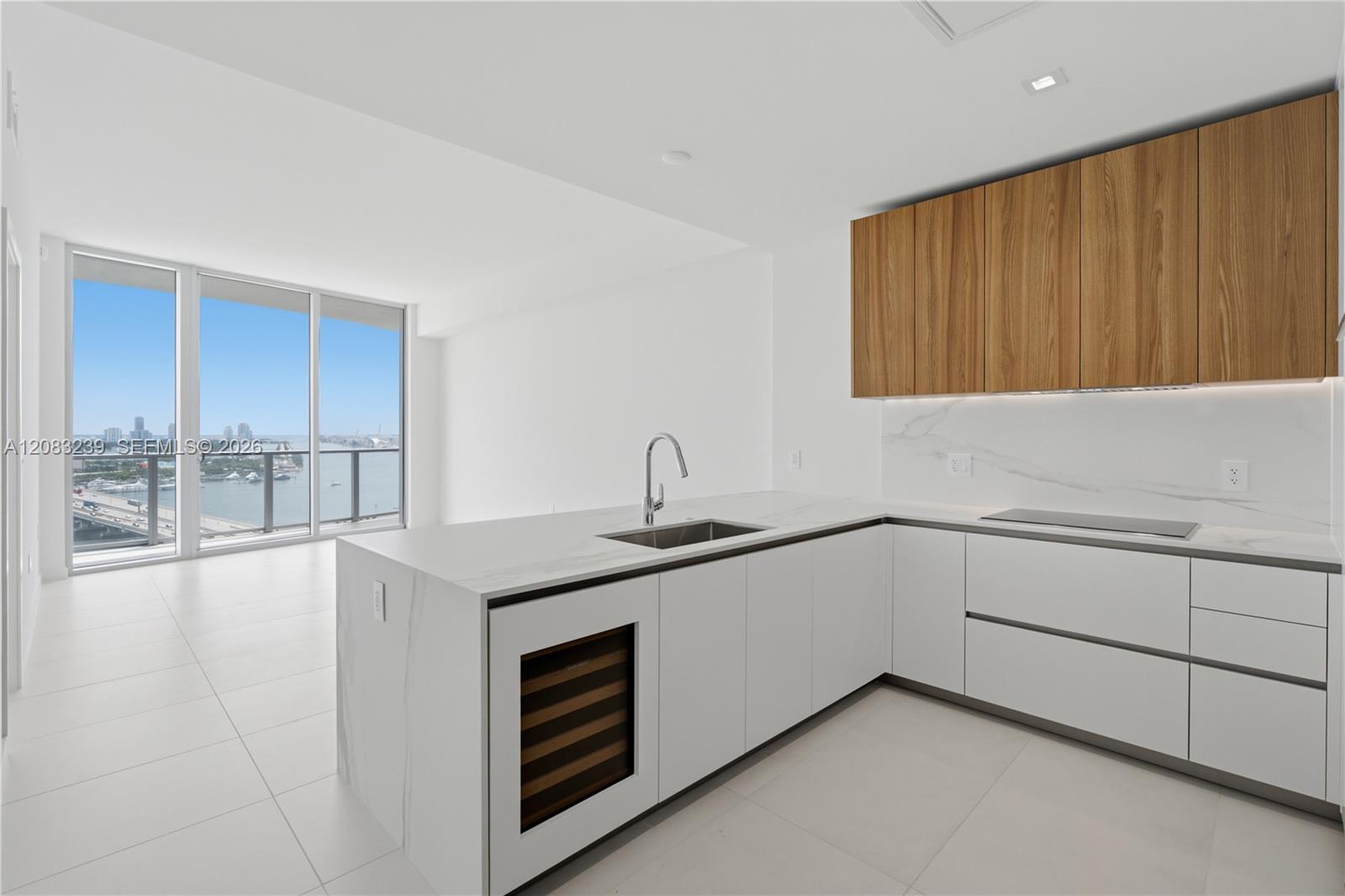 1400 Biscayne Blvd # 2104 — Photo 2