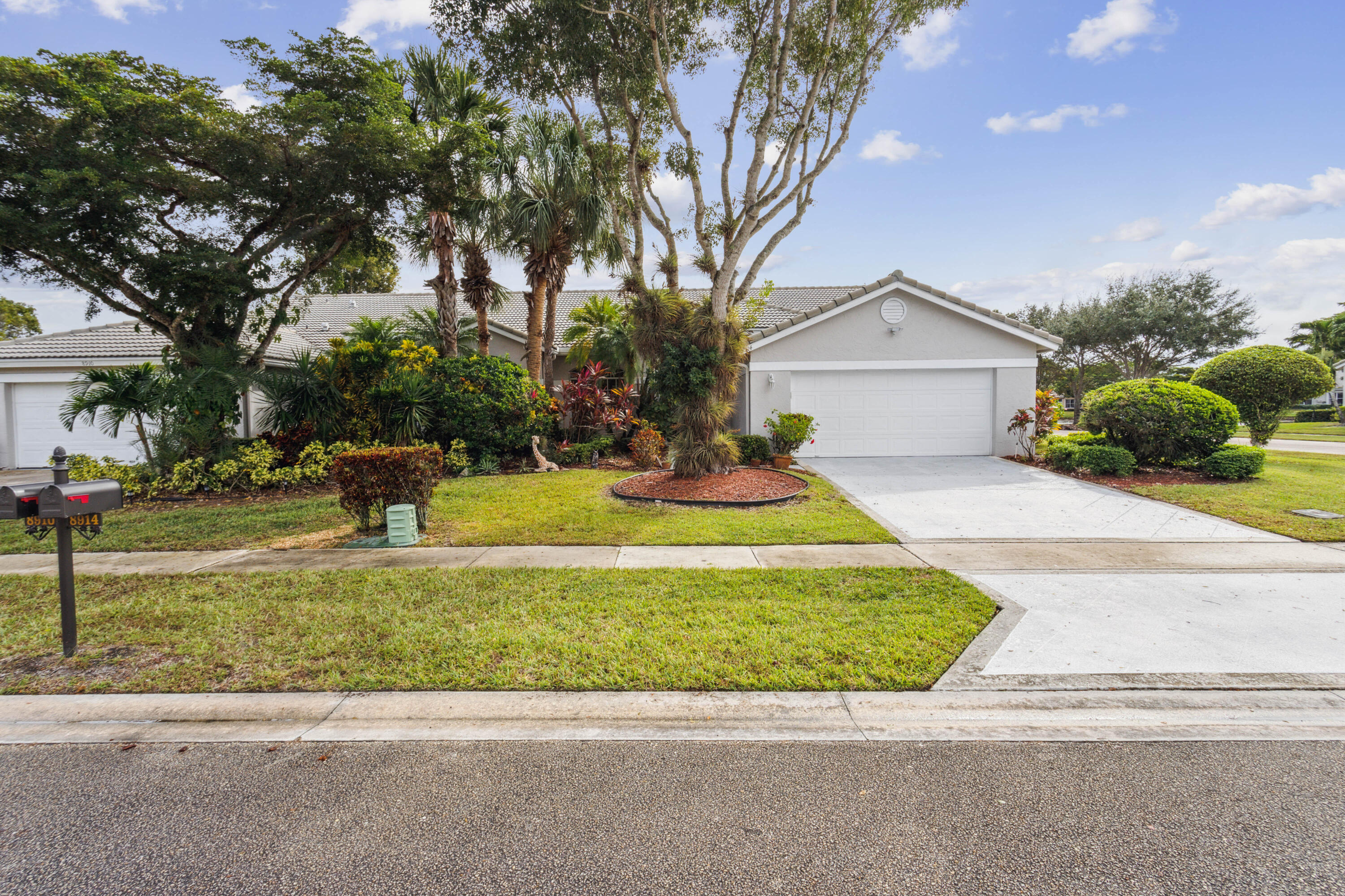 8914 Brittany Lakes Drive, Boynton Beach FL 33472