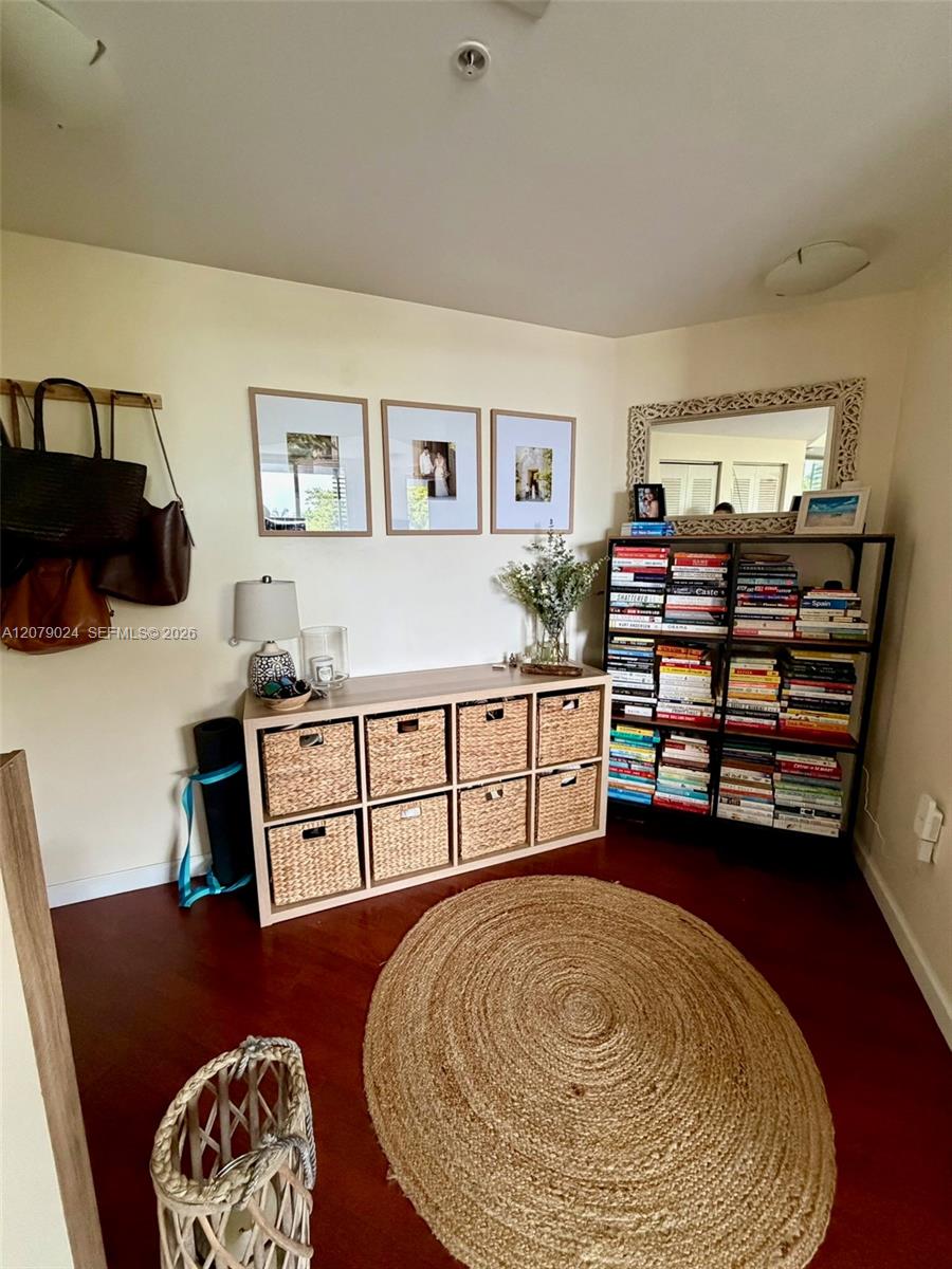 3339 Virginia St # 320 — Photo 3