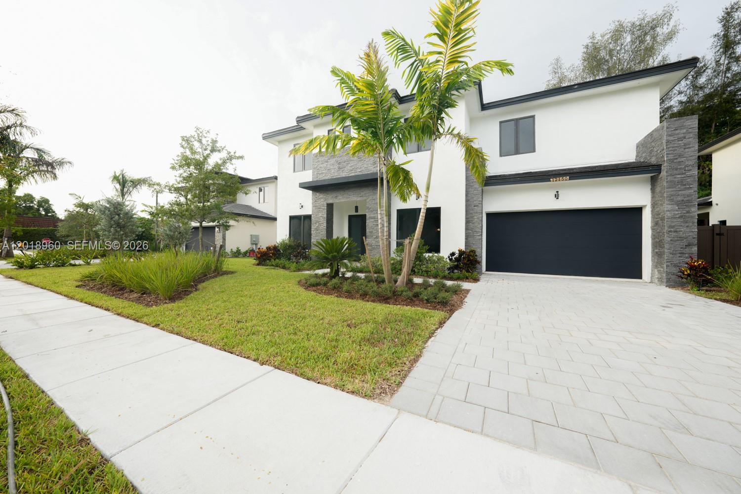 13004 Davie Oaks Dr, Davie FL 33325
