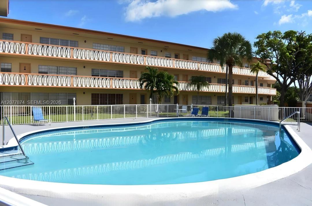 1885 NE 121st St # 16, North Miami FL 33181