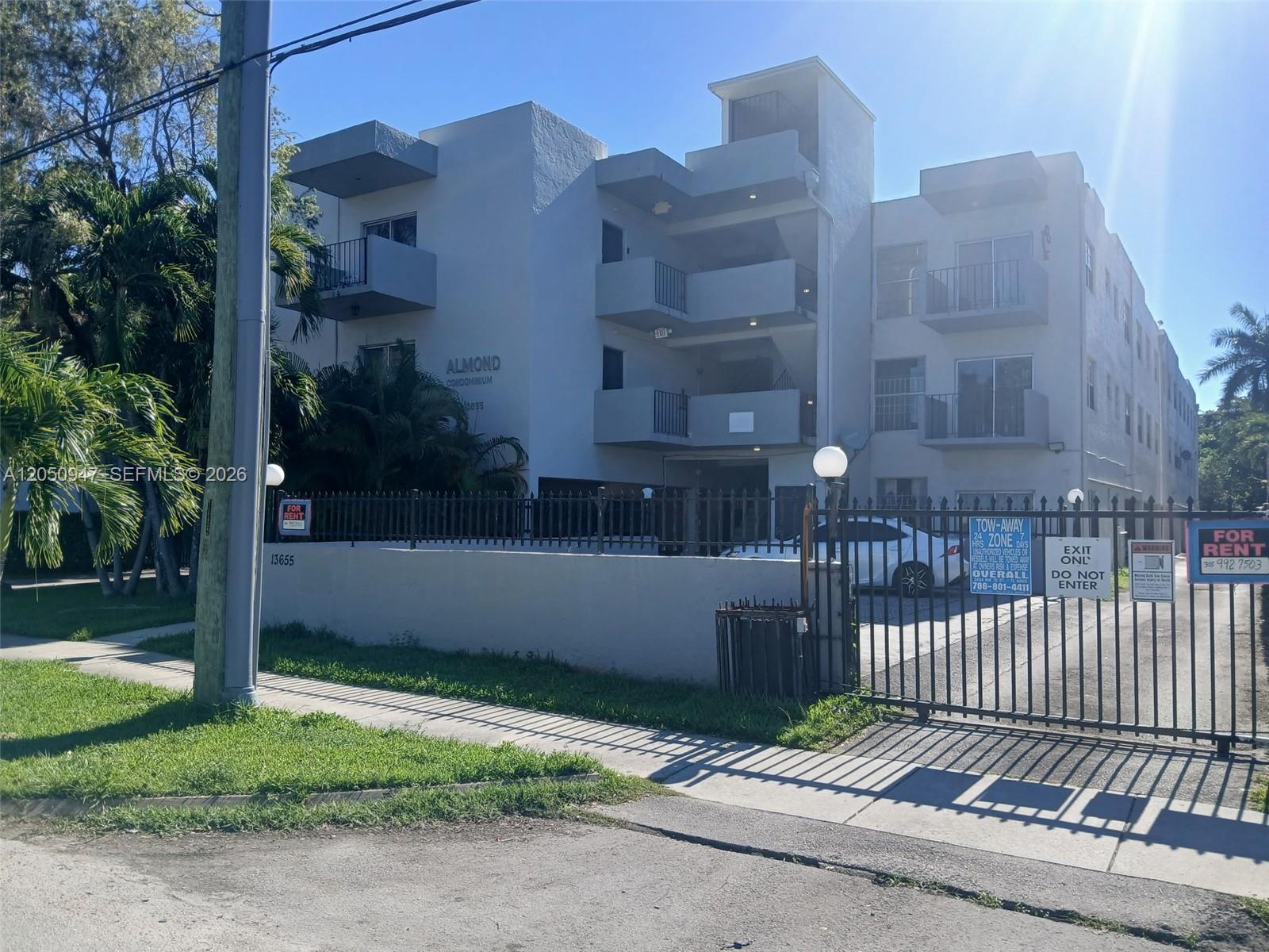 13655 NE 3rd Ct # 25, North Miami FL 33161