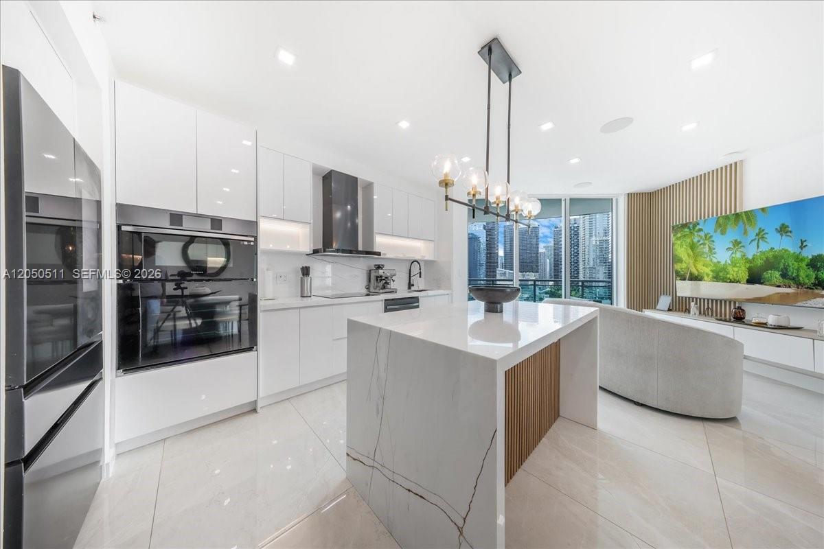 350 S Miami Ave # 2314, Miami FL 33130
