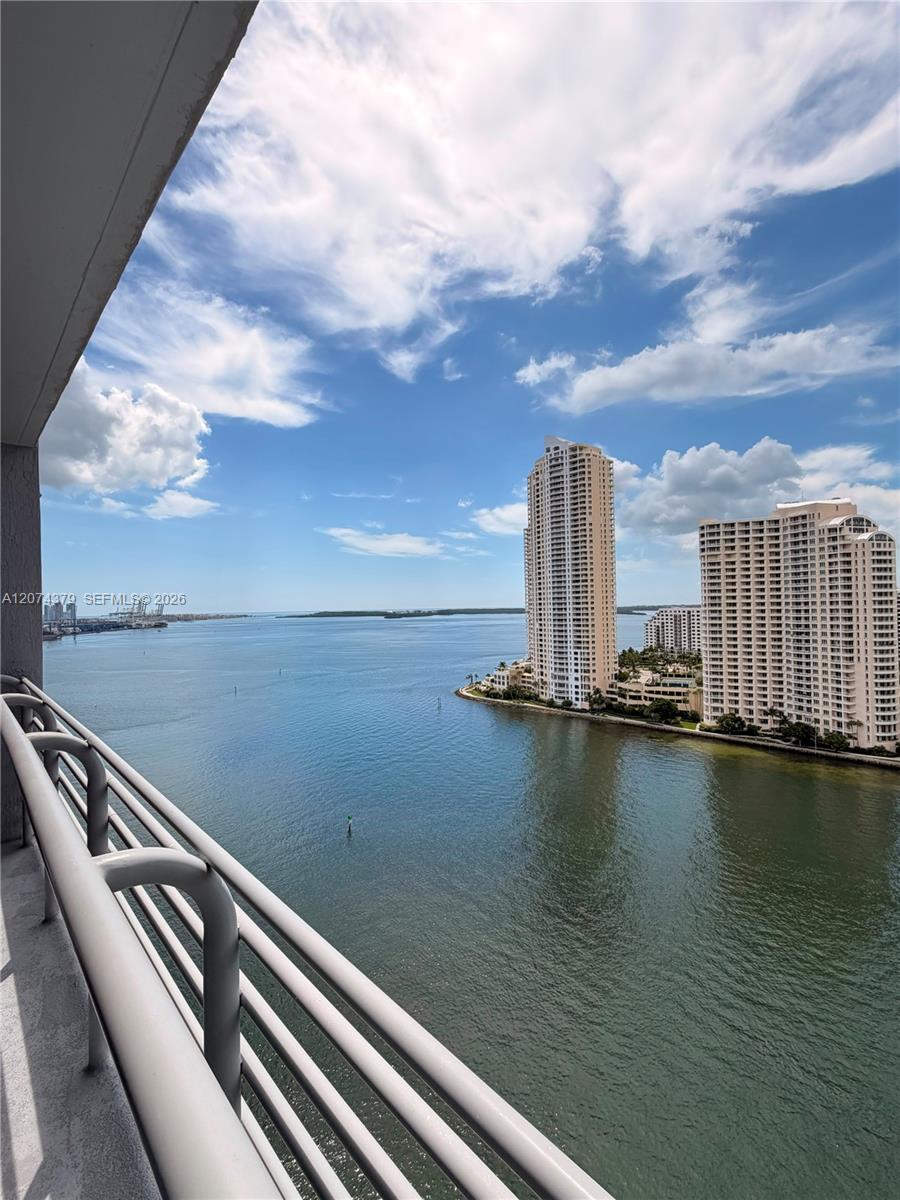 335 S Biscayne Blvd # 2003 — Photo 2