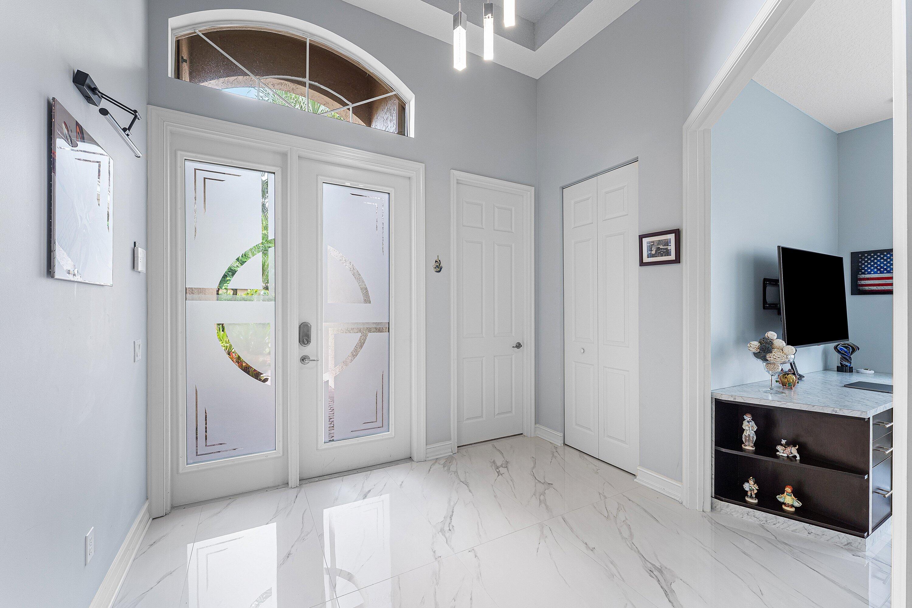9989 YELLOWFIELD Drive — Photo 3