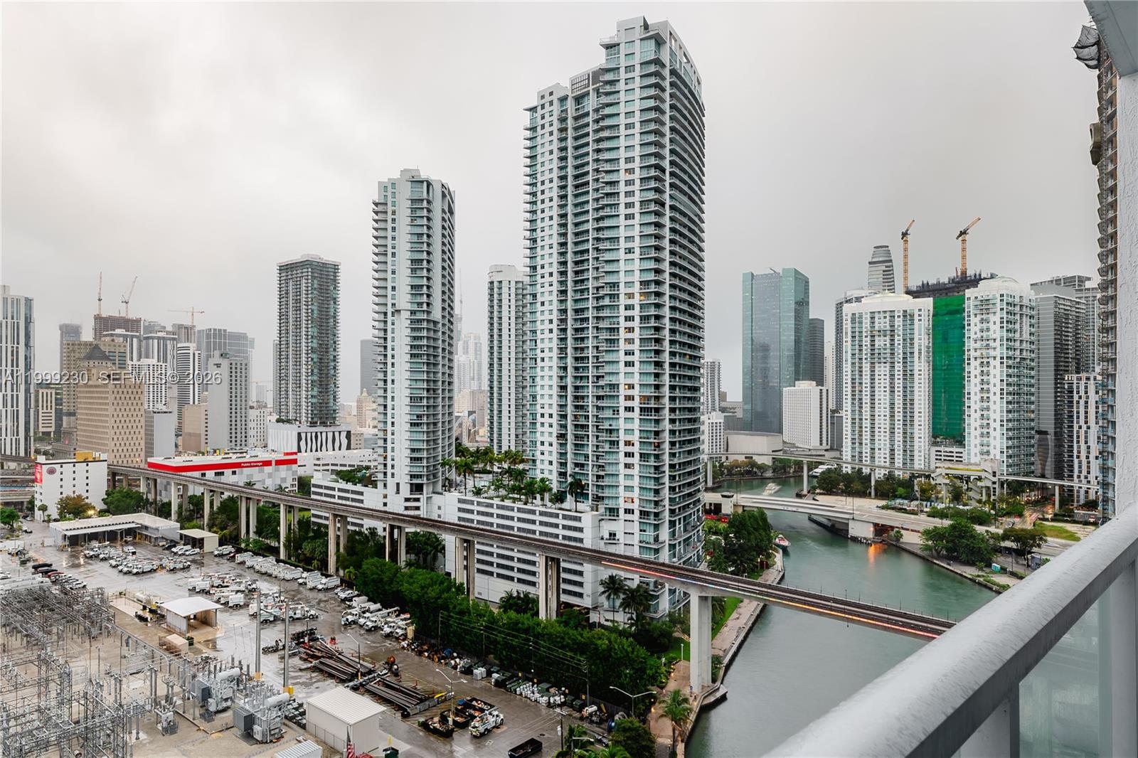 185 SW 7th St # 2007, Miami FL 33130