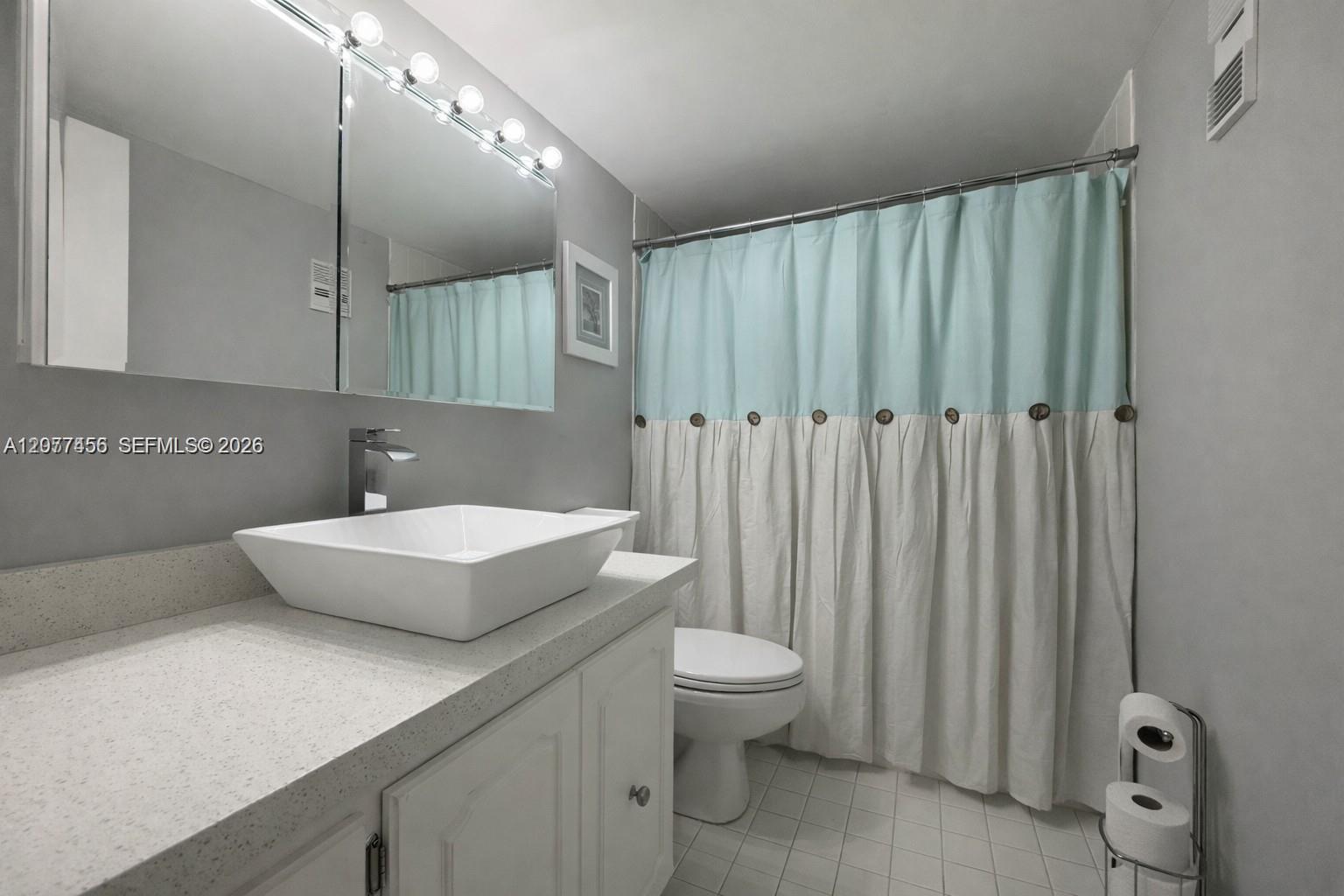 3910 Inverrary Blvd # B — Photo 5