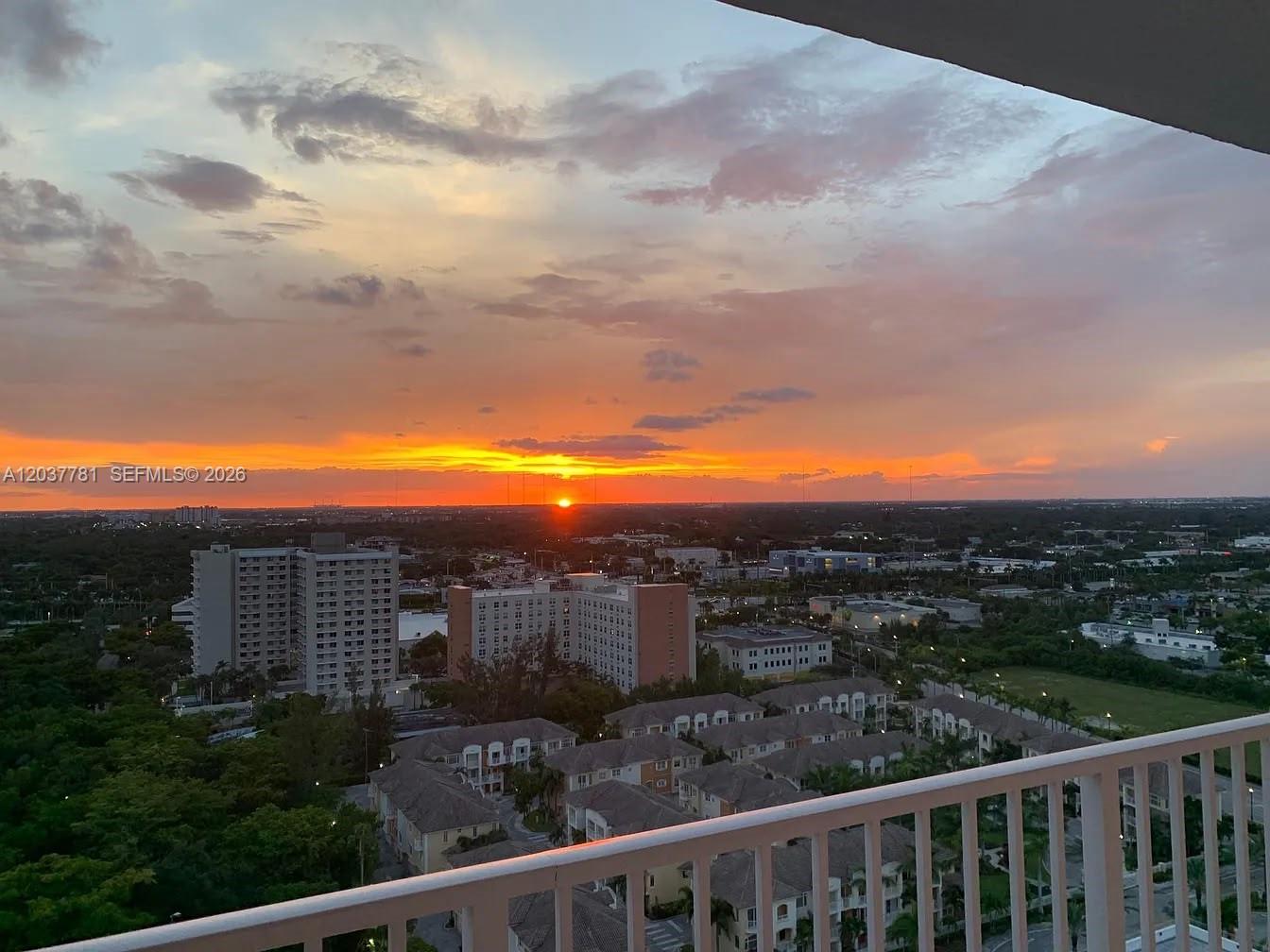 2801 NE 183rd St # 2107W, Aventura FL 33160