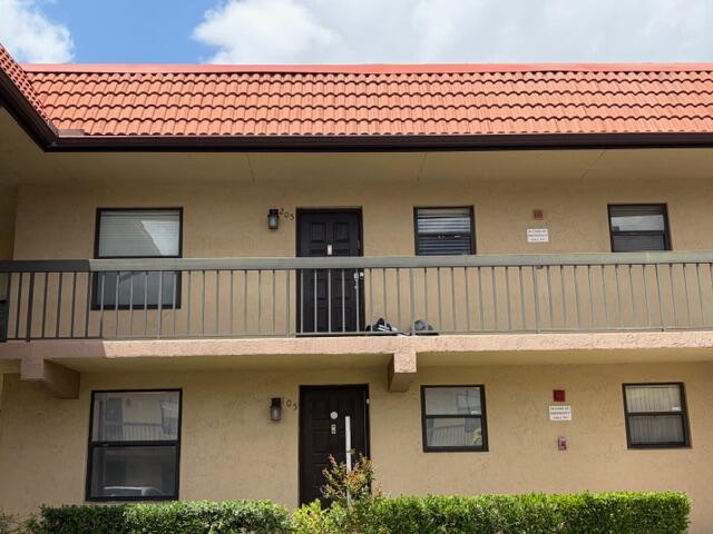 21906 Lake Forest Circle APT 205, Boca Raton FL 33433