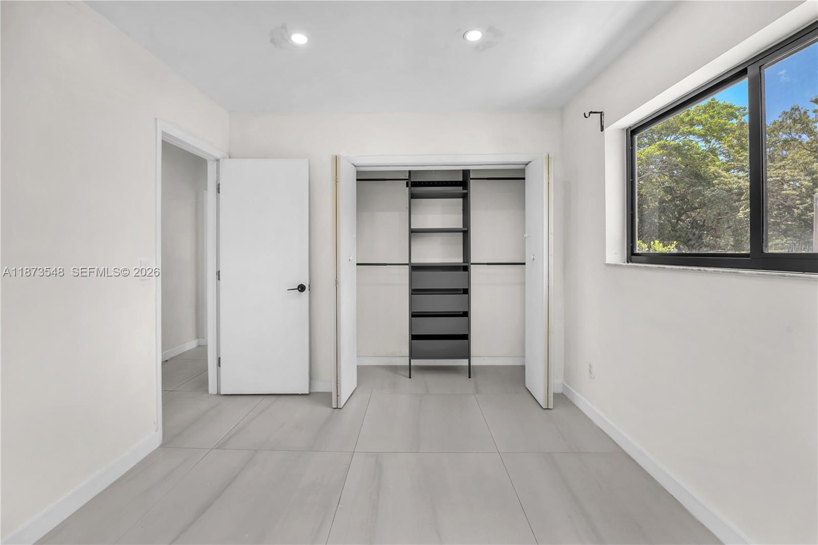621 SW 33RD AVENUE View 10