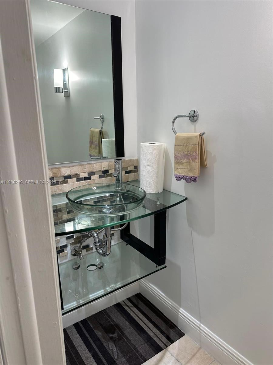 8500 SW 109th Ave # 202 — Photo 4